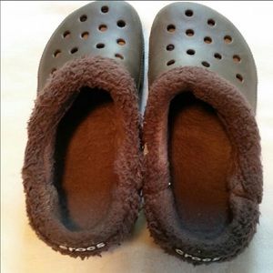 Crocs brown mammoth lined shoes